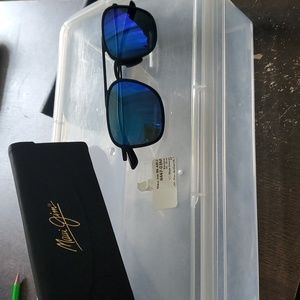 Maui Jim Mens Sport Sunglasses